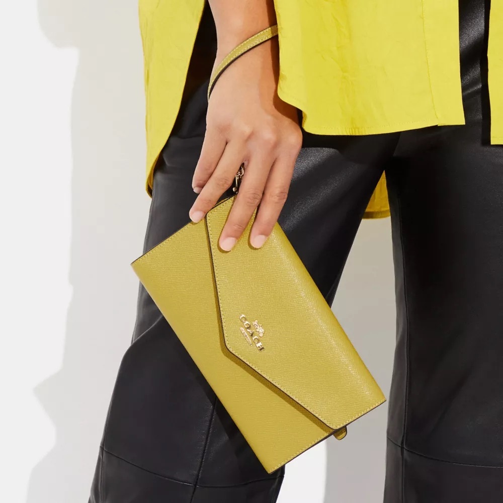 Coach Chartreuse Travel Envelope Wallet NWT - Picture 3 of 8